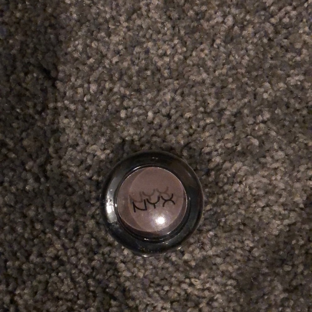 NYX eyeshadow